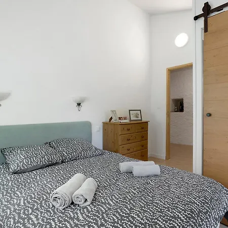 La Roussette Apartment